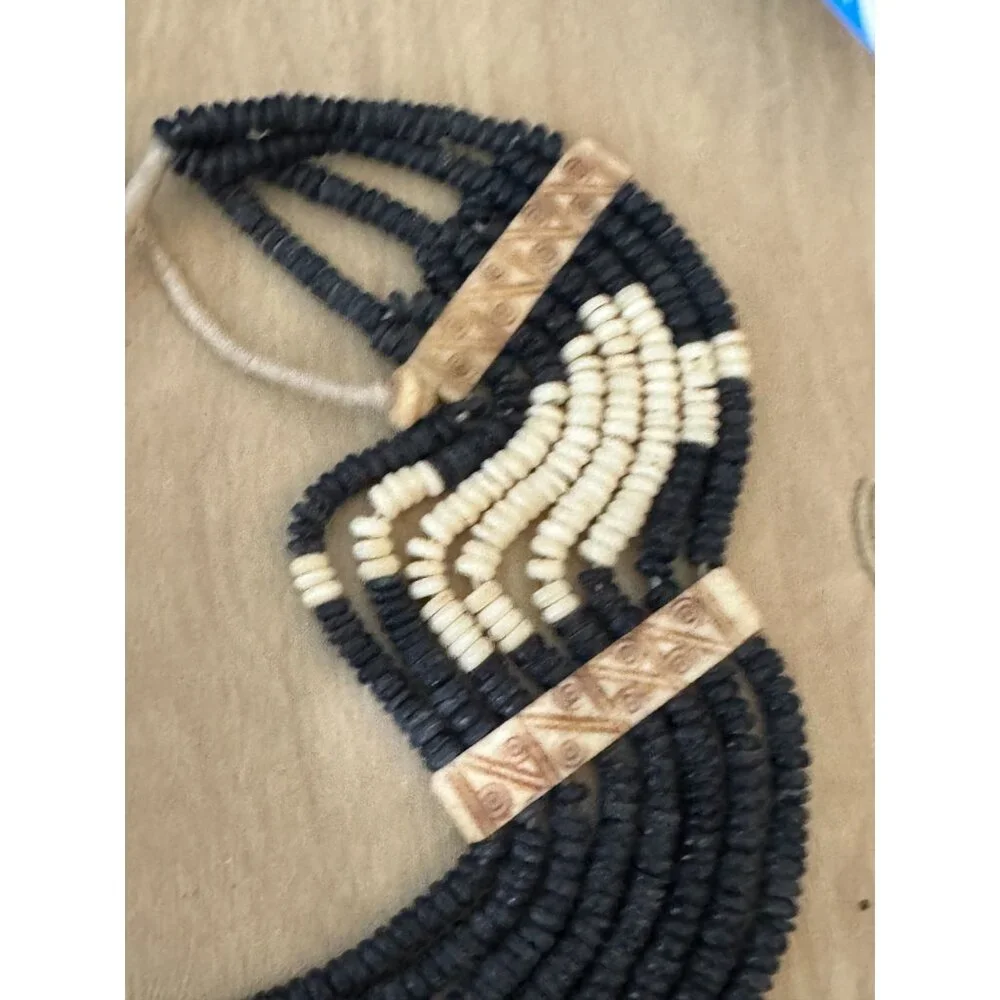 Vintage Tribal Multistrand Black White Beaded Necklace Carved Accents Southwest - Picture 6 of 8